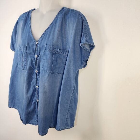 Maurices Top Womens Chambray Large Blue Button Front V Neck Pockets Short Sleeve - Picture 5 of 10